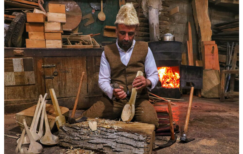 لاک تراشی (چوتاشی و یا کنده کاری روی چوب) ((مازندران))