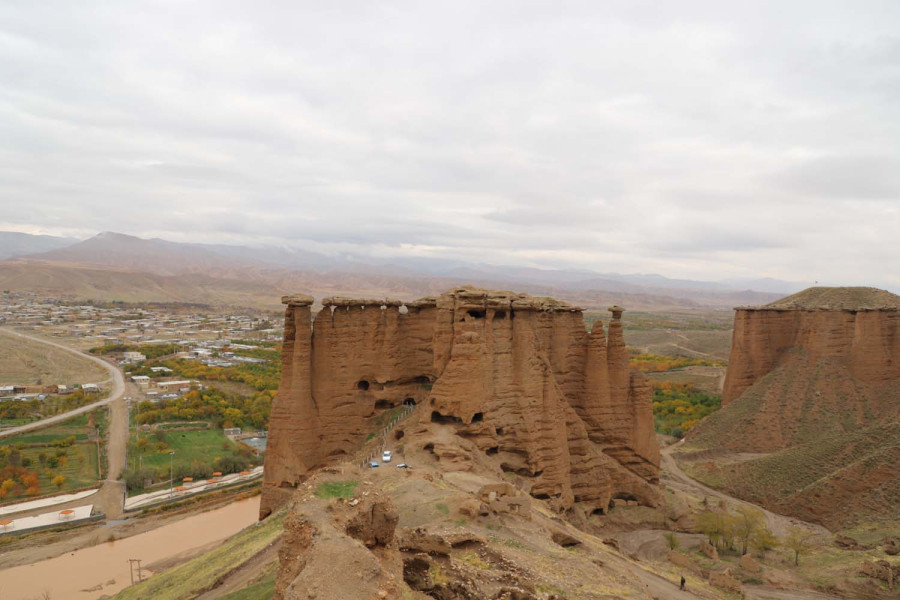 Behestan Castle of Mahneshan