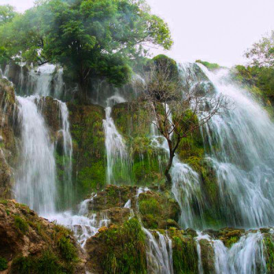 Niasar Waterfall