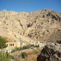 زیارتگاه نارستانه