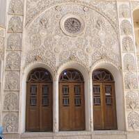 خانه طباطبایی ها
