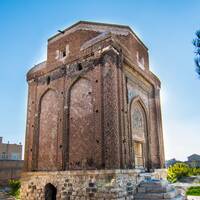 Cúpula roja de Maragheh