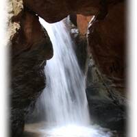 Mojen Waterfall