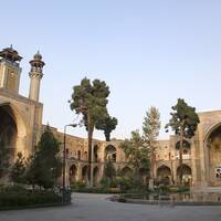 شبستان مسجد سپهسالار تهران 