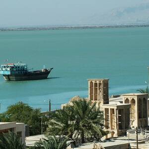 حول أكبر جزيرة في الخليج الفارسي
