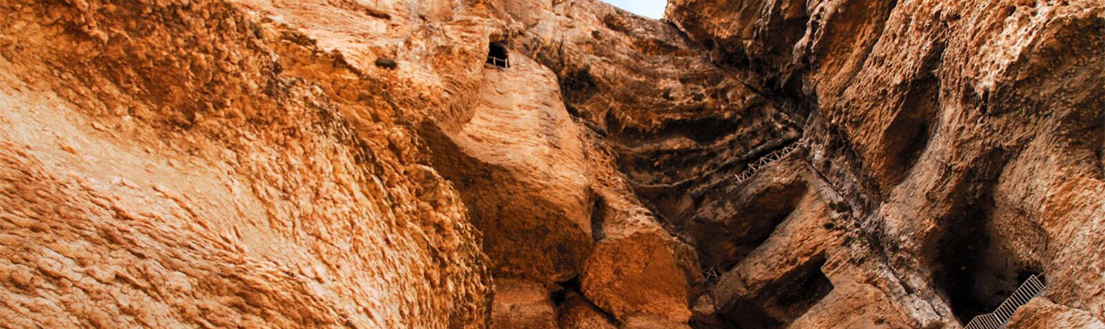 La Cueva de Karaftu