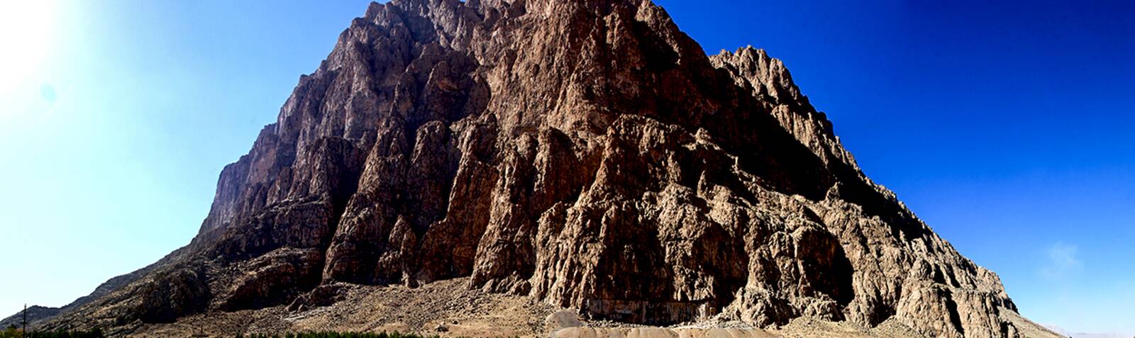 داستان عشقی که بیستون در دل دارد