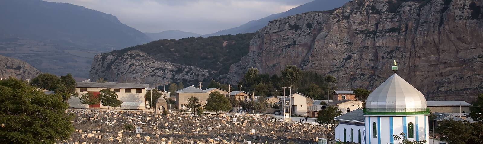 Sefid Chah Cemetery (White Cemetery)