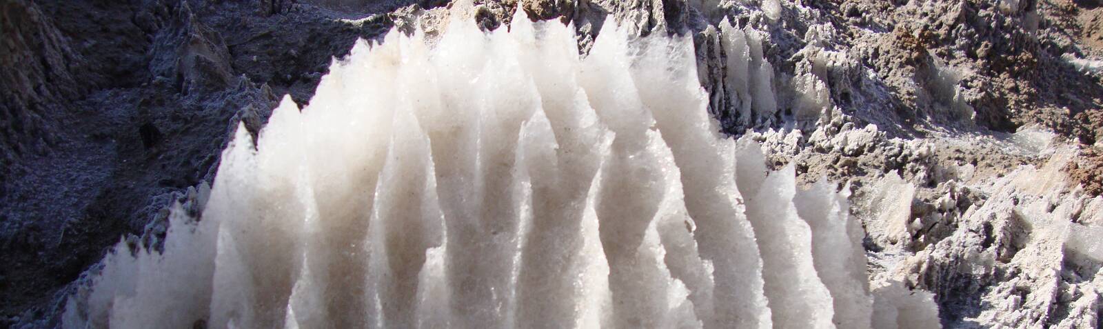 Searching color and Motif in Salt Domes of Ivanak