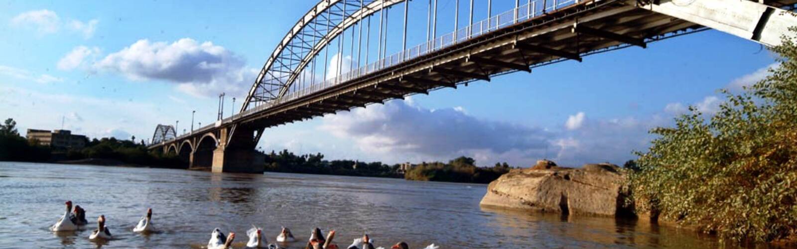 از جلگه خوزستان، بر فراز زاگرس