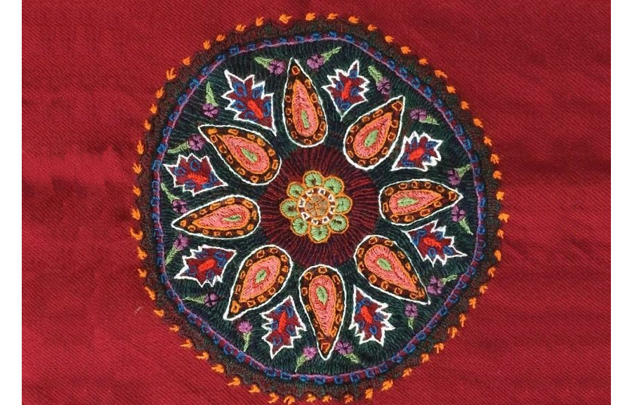 Sekmeh Embroidery (Isfahan)