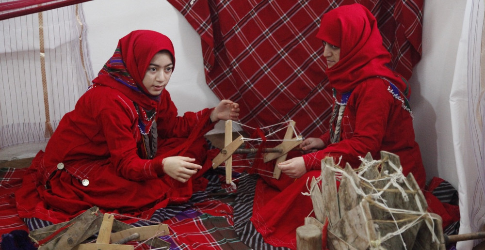 Golestan Silk Weaving