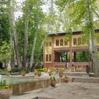 Иранский сад Дех Ванак