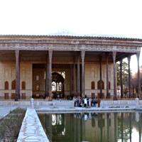  بیرونی چهلستون اصفهان