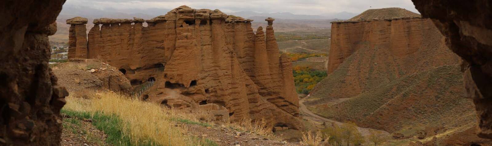 Castillo de Behestan