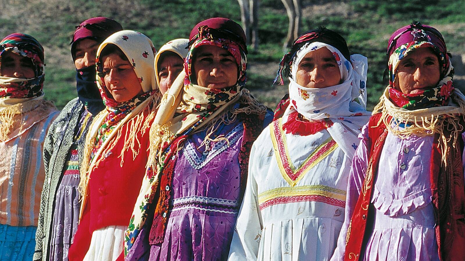 لباس محلی مردمان استان اردبیل